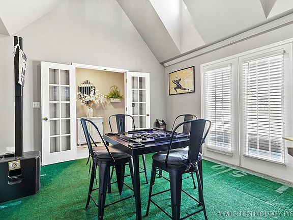 5th image of 3101 W Norman Cir
