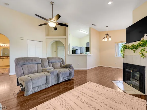 900 Heavenly Hills Ct Unit 213, Las Vegas, NV 89145