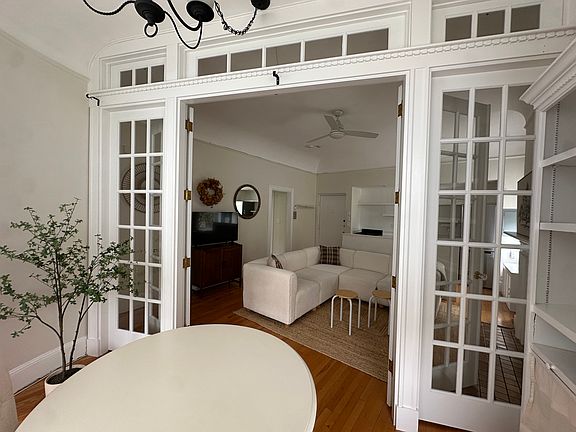 4th image of 362 Commonwealth Ave APT 2H