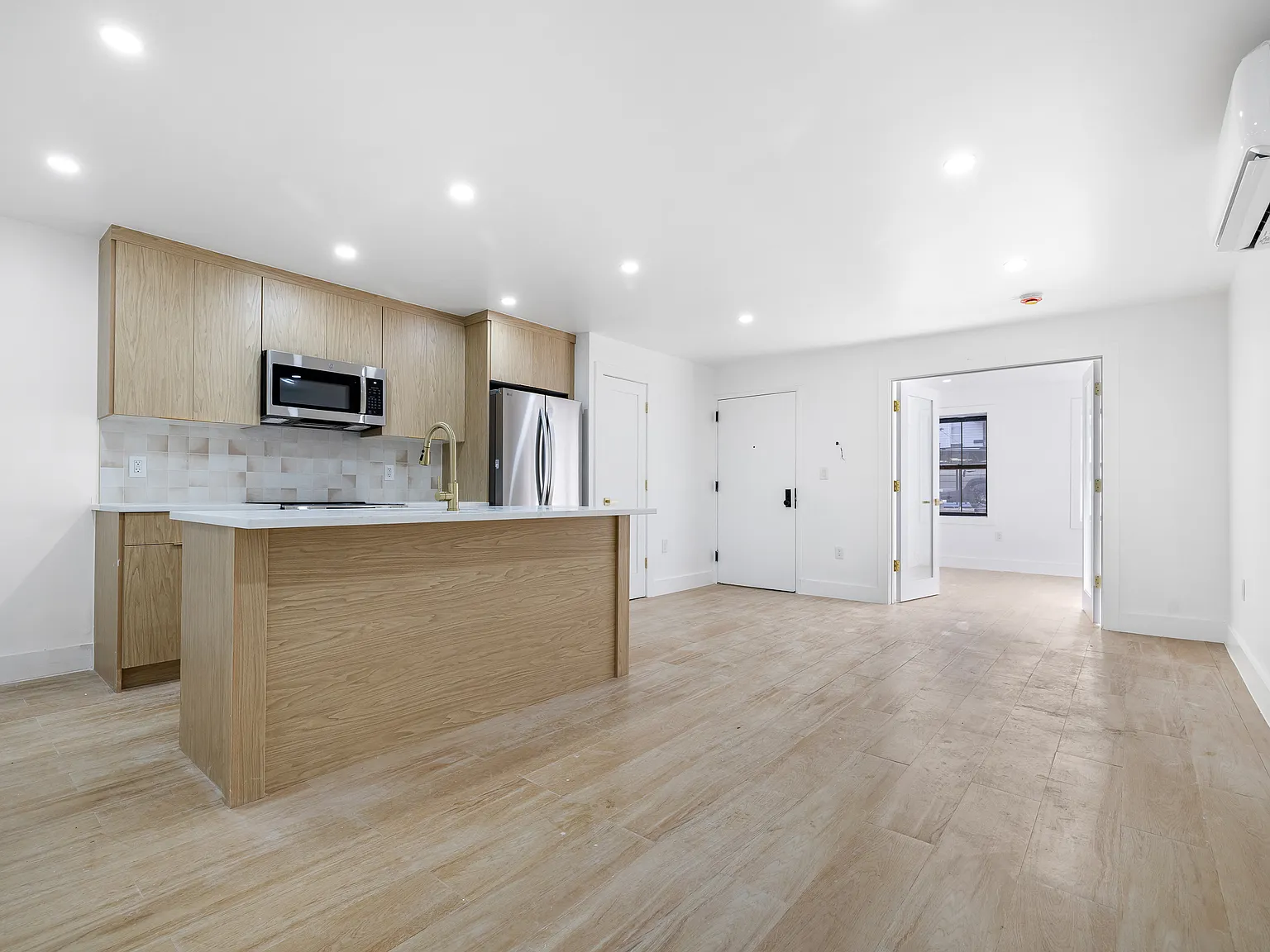 259 East 28th Street — Photo 2