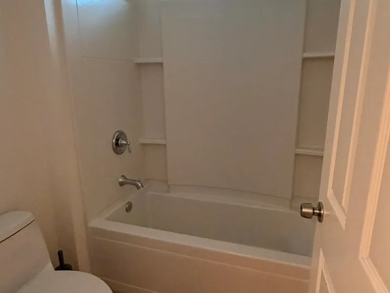 4565 Cherokee Ave #B — Photo 18