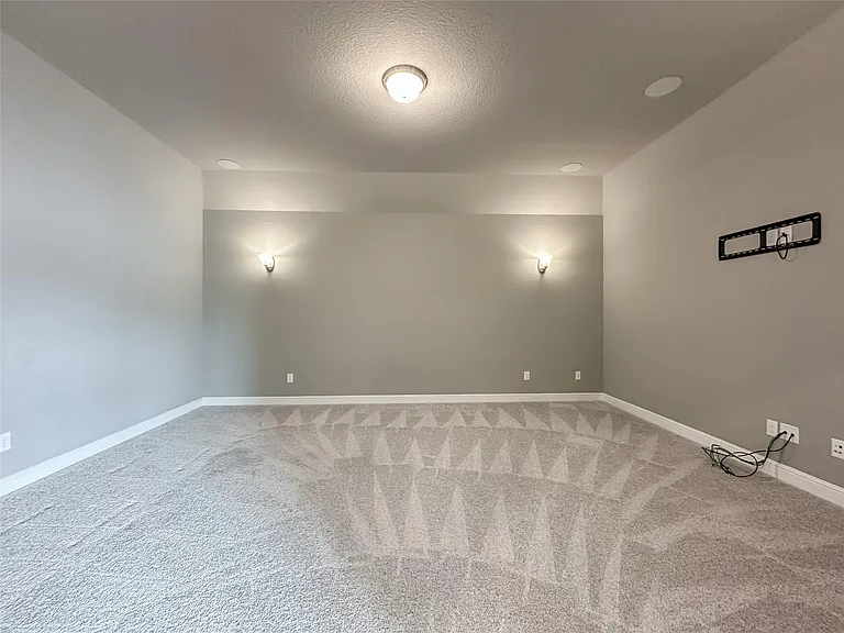 8543 Tynan Ridge Dr — Photo 35