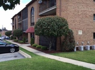 7112 W 108th St APT 103, Worth, IL 60482