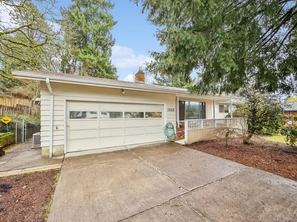 15316 SE Arista Dr, Milwaukie, OR 97267