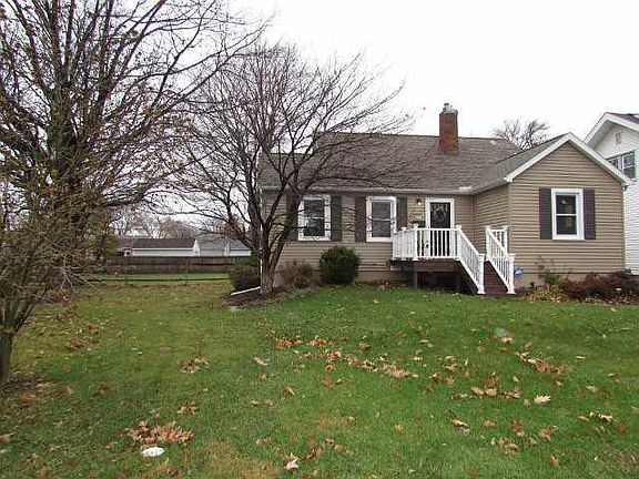 2nd image of 428 Hillside Dr
