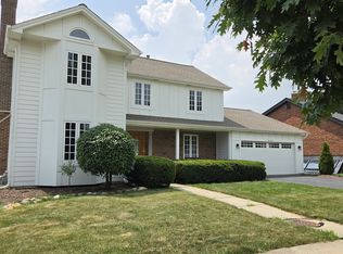 1858 Princeton Cir, Naperville, IL 60565