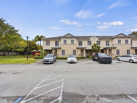 3rd image of 1982 Freeport Lane