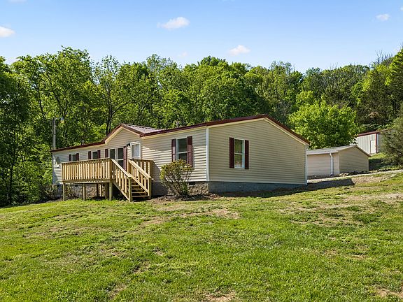2nd image of 1085 Hawkins Branch Rd