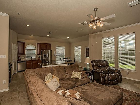 2nd image of 24615 Lake Path Cir