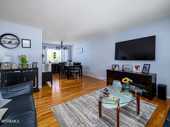 4th image of 25 Tarrytown Road