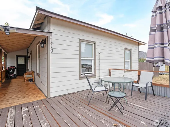 110 Alder Street E, Eatonville, WA 98328