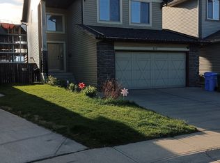 123 Saint Moritz Ter SW, Calgary, AB T3H 5Y1