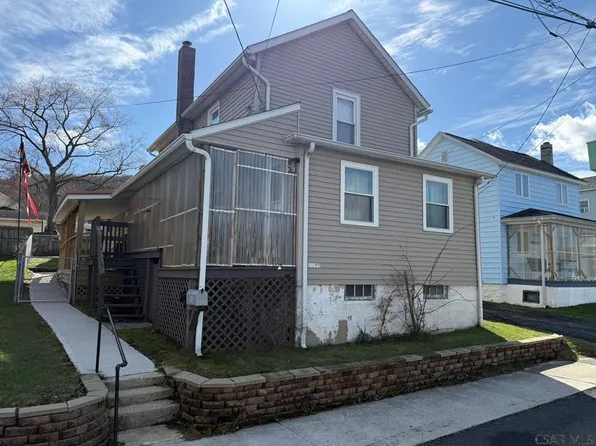 1145 Davis St, Nanty Glo, PA 15943