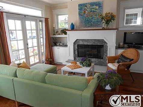 3rd image of 725 G Ave