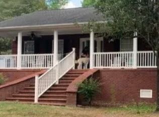 1327 Point Caswell Rd, Atkinson, NC 28421