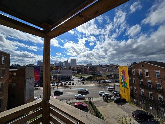 5th image of 161 E McMicken Ave