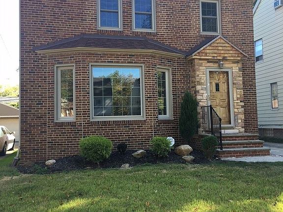 2nd image of 881 Keystone Dr