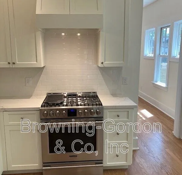 1005 W Eastland Ave — Photo 16