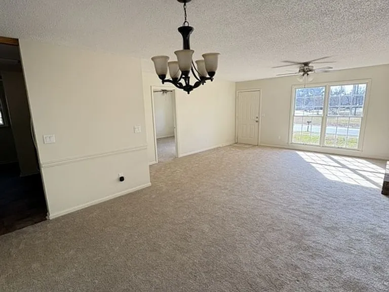 11 Brookfield Dr — Photo 5