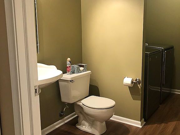 4th image of 10907 Limbach Ct