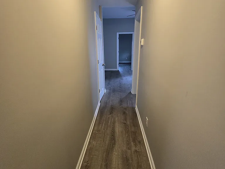 703 N 2nd St #1B — Photo 6