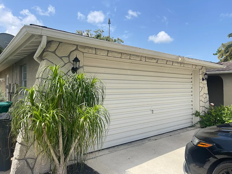 5630 Dolores Dr — Photo 5
