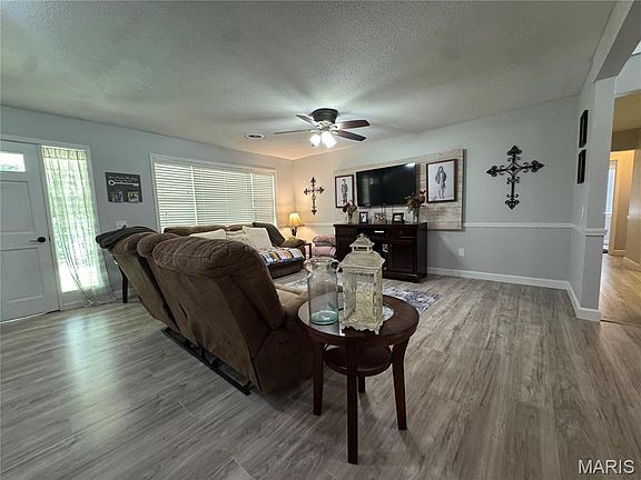 4th image of 167 Rolling Hills Dr