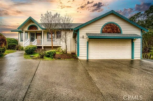 3253 Compton Ave photo 1