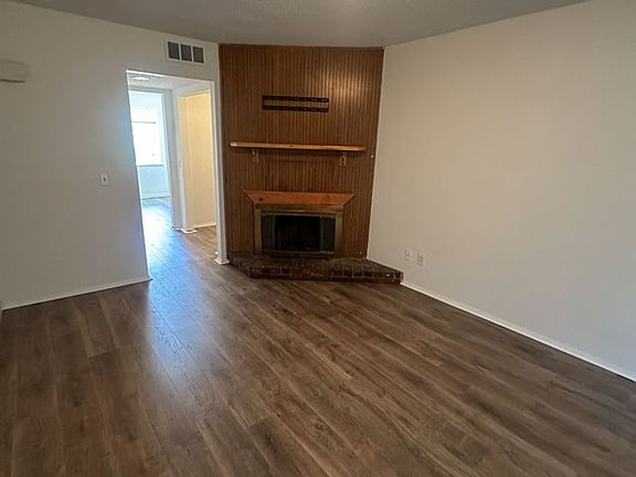 4th image of 505 Mountain Ridge Rd