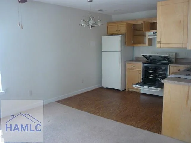 2 bed, 2.0 bath, 858 sqft, $995 — Photo 3