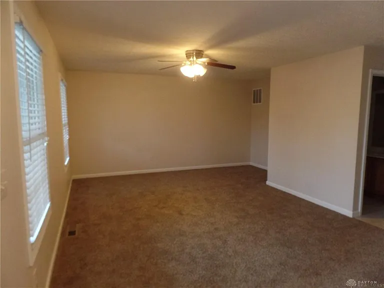 120 S Cherry St — Photo 2