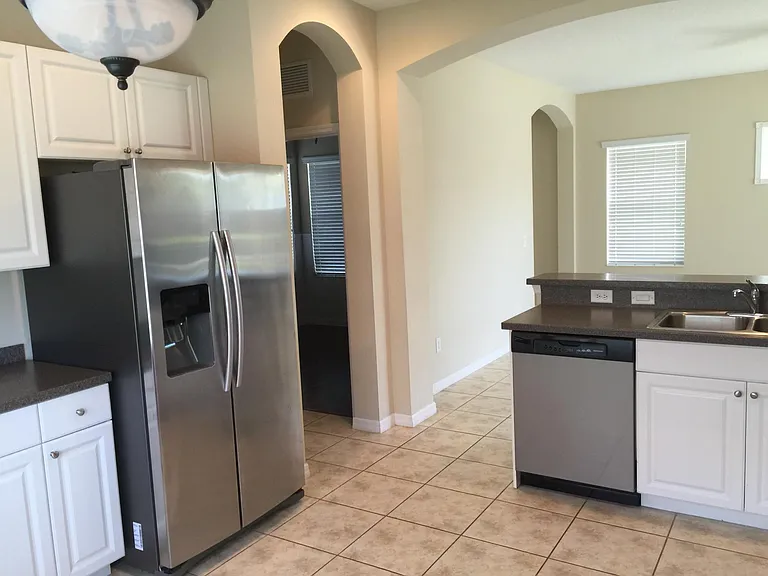 1614 White Breeze Cv — Photo 13