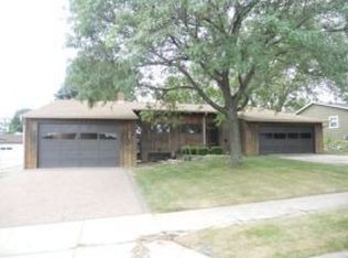 1425 Division, Green Bay, WI 54303