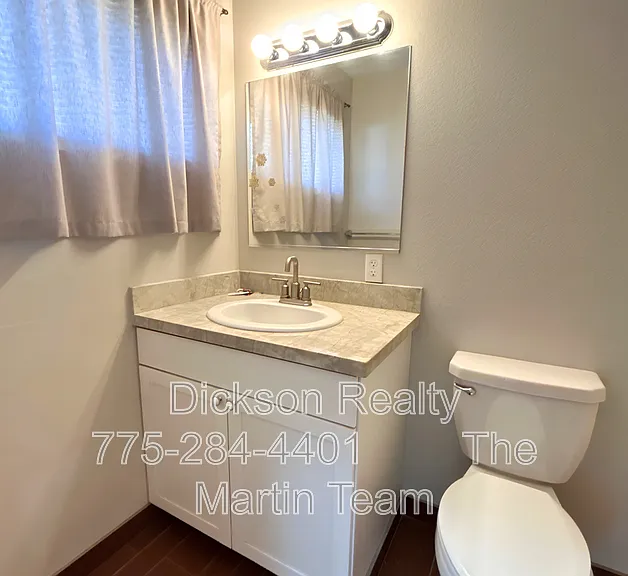 1317 Powell Ln — Photo 7