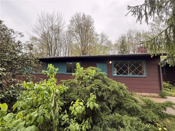 684 Sherwood Dr, Aurora, OH 44202