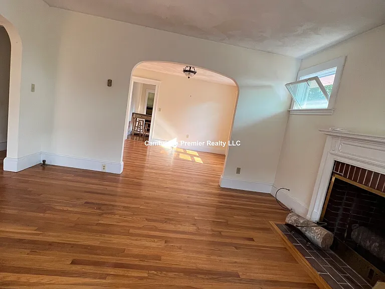382 Beale St #2 — Photo 1