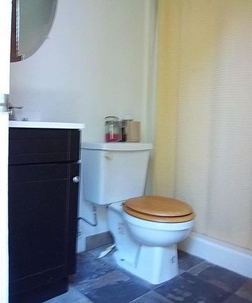 Upstairs 3/4 bath