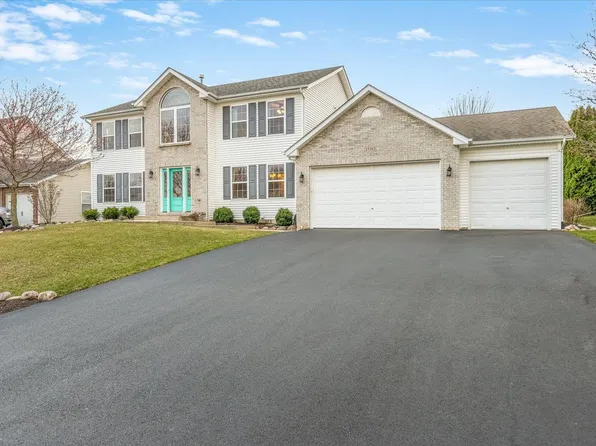 13362 Foxglove Ln, Winnebago, IL 61088