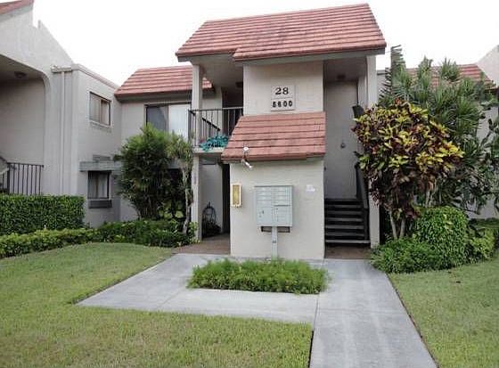 1st image of 5600 Fairway Park Dr APT 102