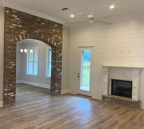 5th image of 118 Grayson Way