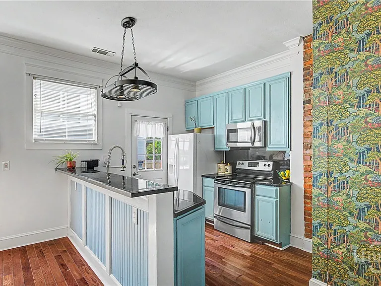 1410 Jefferson St — Photo 21