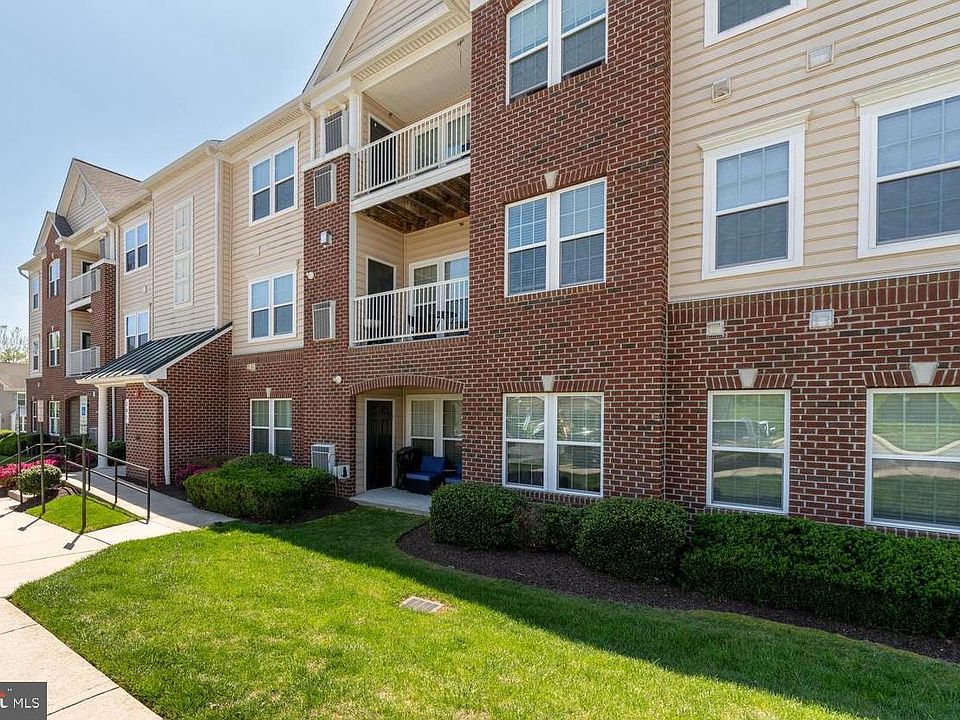 1st image of 301 Lothian Way Unit 104