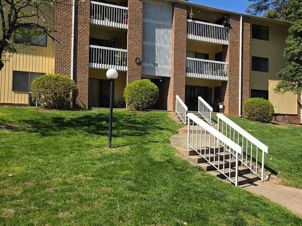 1st image of 1114 Schaub Dr APT I