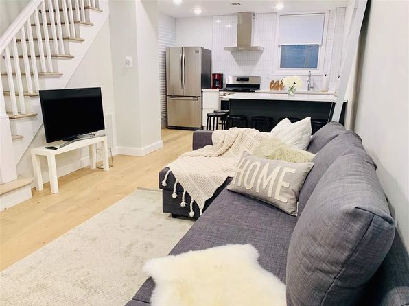 77 Congress St #3