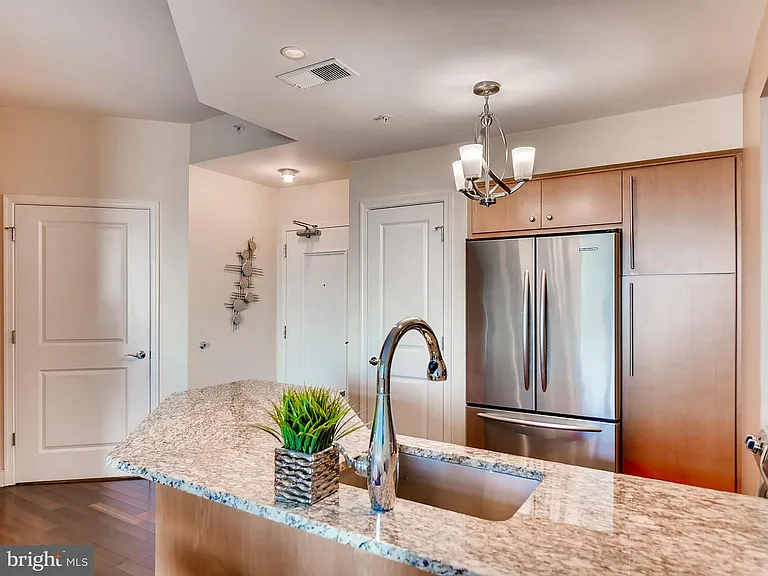 675 President St #2408 — Photo 5