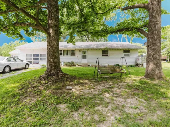 2601 Nielson Crossing Rd, Marion, IL 62959