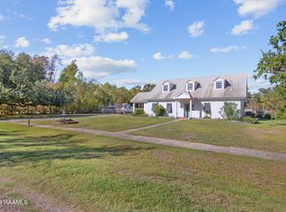 1038 Academy Dr, Saint Martinville, LA 70582