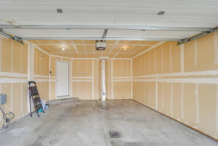 13911 NE 7th Ct — Photo 34