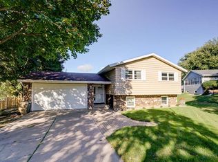 2410 Stuart Ct, Madison, WI 53704