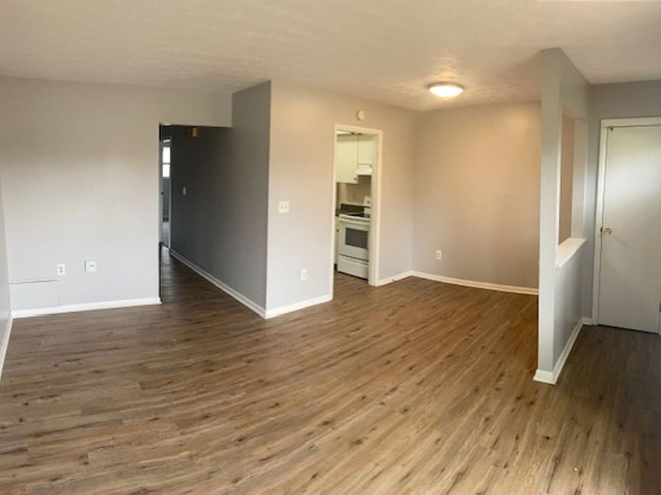 1st image of 927-933 Weston Ct #929